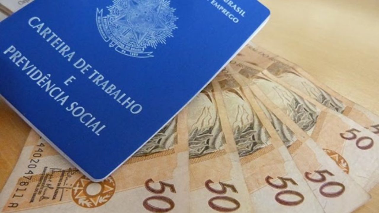 Leia mais sobre o artigo Governo anuncia nova MP que permite redução de até 70% dos salários